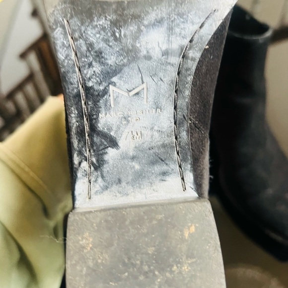 Marc Fisher Black Ankle suede Booties with Pointed Toe - Picture 3 of 6